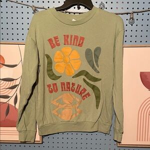 Daydreamer Be Kind Graphic Sweatshirt - Light Green